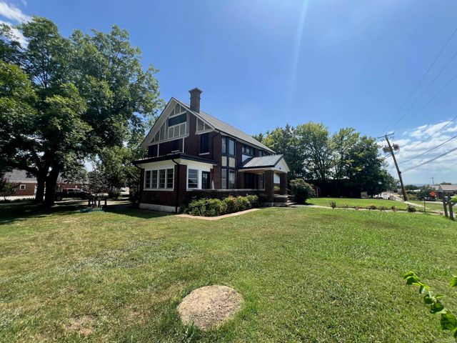 476 E Boswell, Batesville, AR 72501