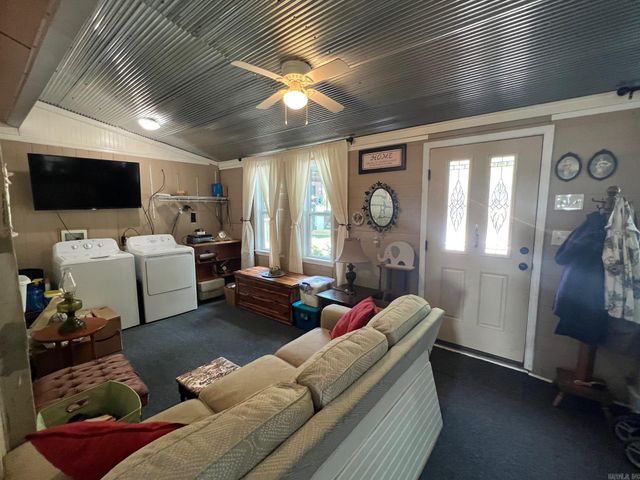 476 E Boswell, Batesville, AR 72501