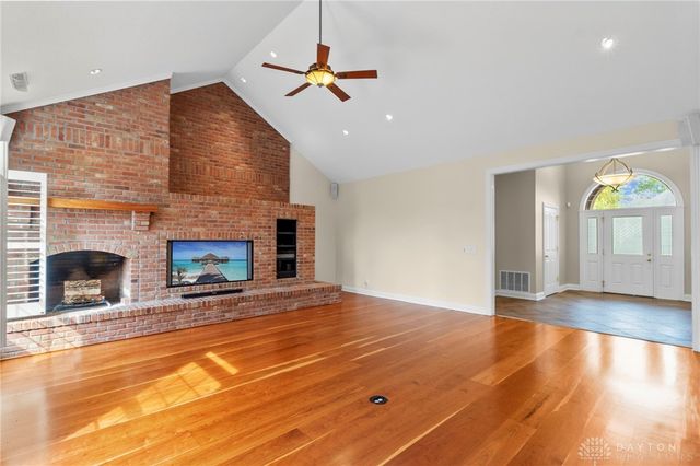 376 Yankee Trace Drive, Dayton, OH 45458