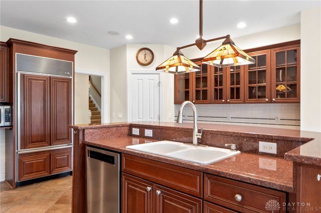 376 Yankee Trace Drive, Dayton, OH 45458