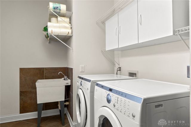 376 Yankee Trace Drive, Dayton, OH 45458