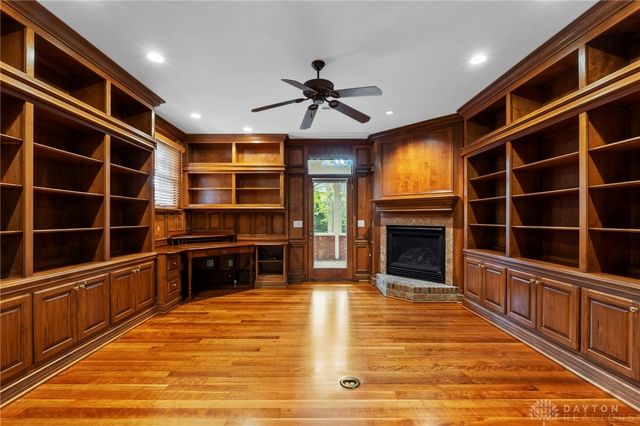 376 Yankee Trace Drive, Dayton, OH 45458