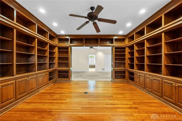 376 Yankee Trace Drive, Dayton, OH 45458