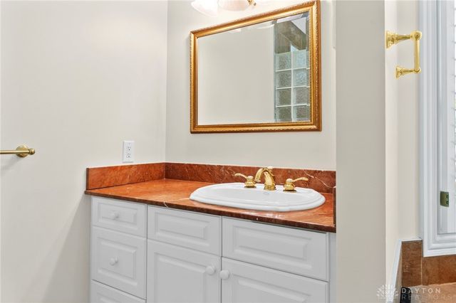 376 Yankee Trace Drive, Dayton, OH 45458