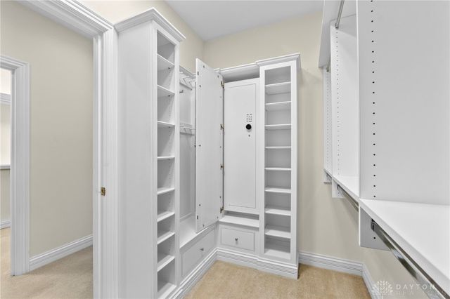 376 Yankee Trace Drive, Dayton, OH 45458