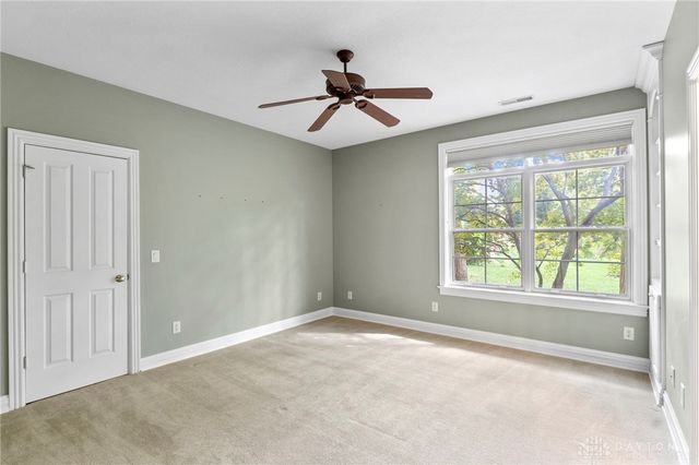 376 Yankee Trace Drive, Dayton, OH 45458