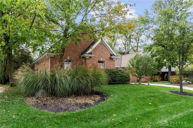 376 Yankee Trace Drive, Dayton, OH 45458