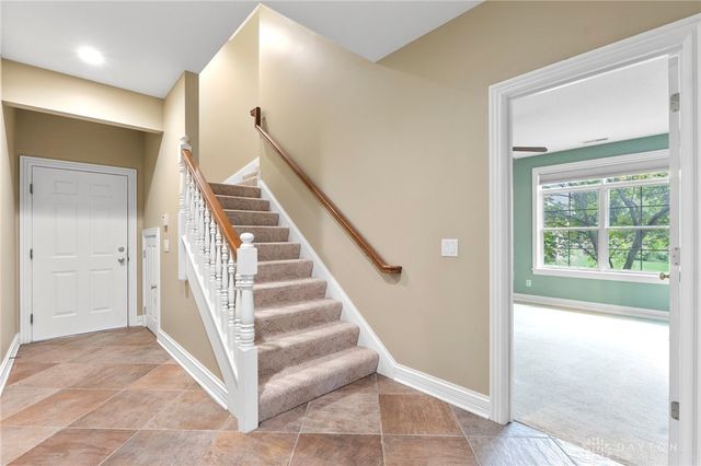 376 Yankee Trace Drive, Dayton, OH 45458