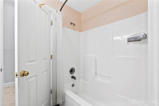 376 Yankee Trace Drive, Dayton, OH 45458