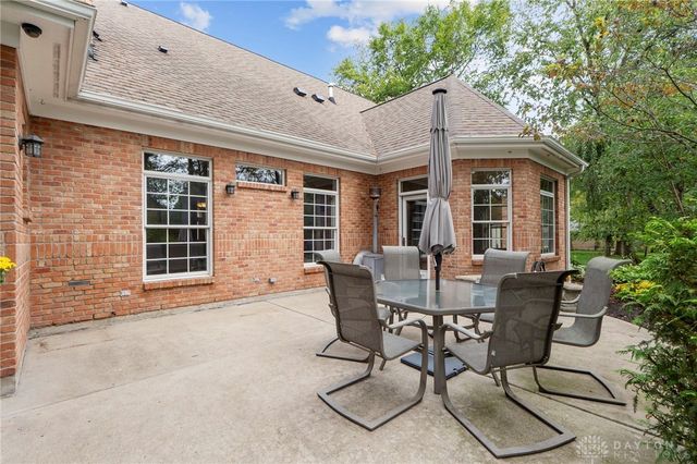 376 Yankee Trace Drive, Dayton, OH 45458