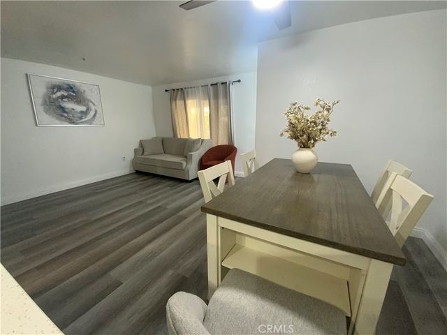12141 Centralia 111, Lakewood, CA 90715