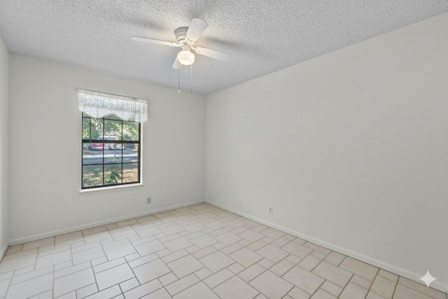 3904 Burr Oak LN, Austin, TX 78727