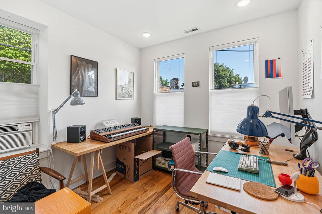 5253 HAZEL AVE, Philadelphia, PA 19143