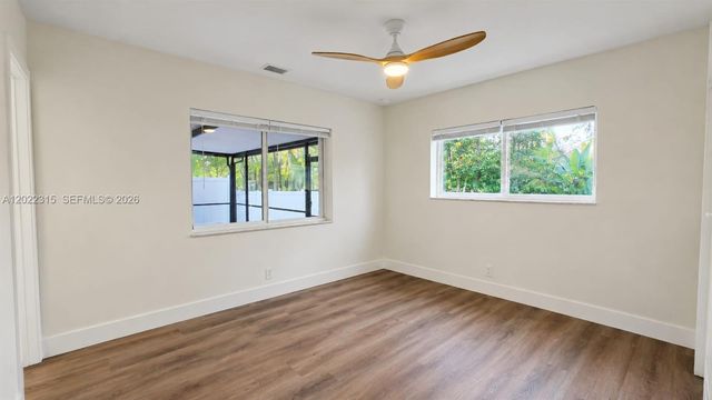 1155 Hayes St, Hollywood, FL 33019
