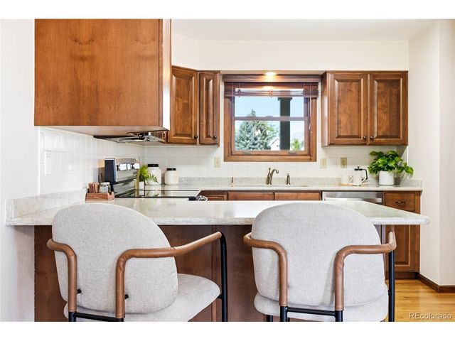 1843 Eisenhower Dr, Louisville, CO 80027