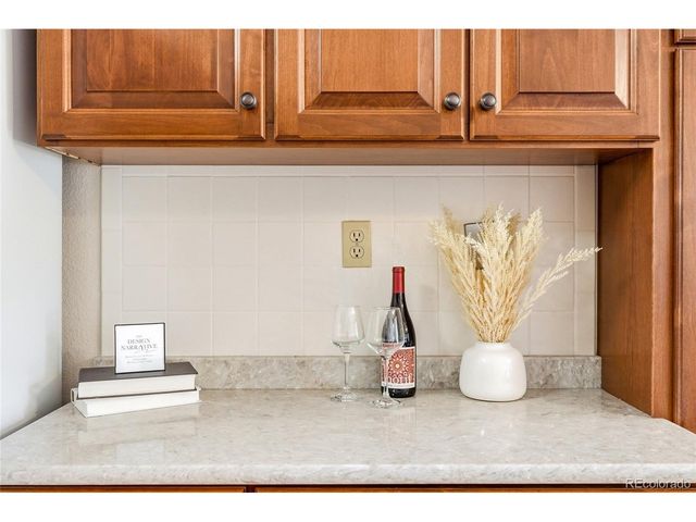 1843 Eisenhower Dr, Louisville, CO 80027