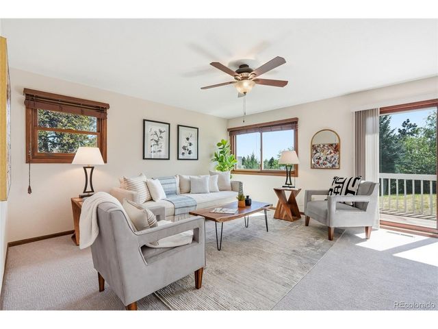 1843 Eisenhower Dr, Louisville, CO 80027