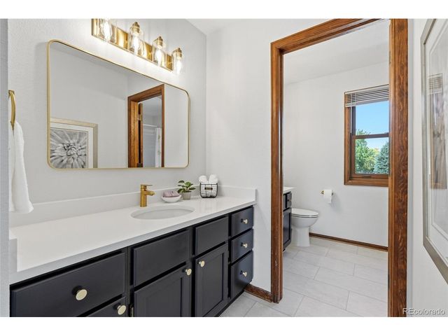 1843 Eisenhower Dr, Louisville, CO 80027