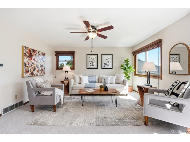 1843 Eisenhower Dr, Louisville, CO 80027