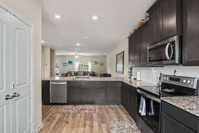 304 Lowery Oaks Trail, Fort Worth, TX 76120