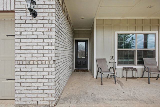 304 Lowery Oaks Trail, Fort Worth, TX 76120