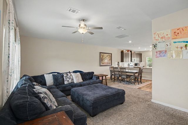 304 Lowery Oaks Trail, Fort Worth, TX 76120
