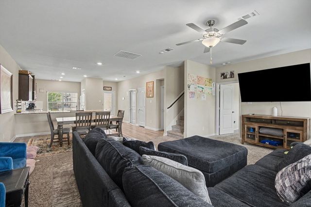 304 Lowery Oaks Trail, Fort Worth, TX 76120