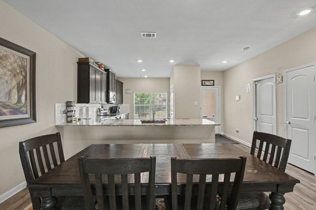 304 Lowery Oaks Trail, Fort Worth, TX 76120