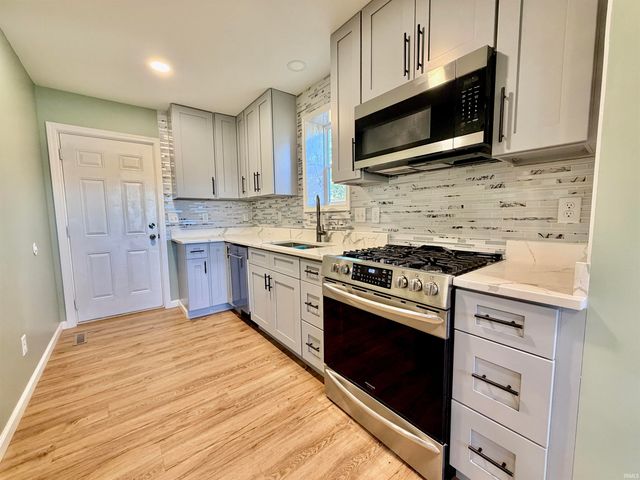 1207 E Eichel Avenue, Evansville, IN 47711