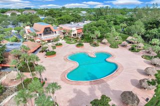 3150 Holiday Springs Blvd 8-305, Margate, FL 33063