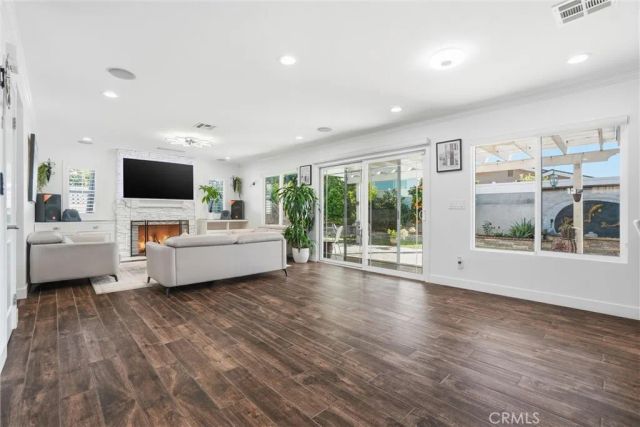 5382 Laverne, Westminster, CA 92683