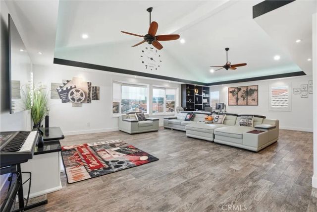 5382 Laverne, Westminster, CA 92683