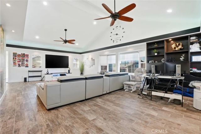 5382 Laverne, Westminster, CA 92683