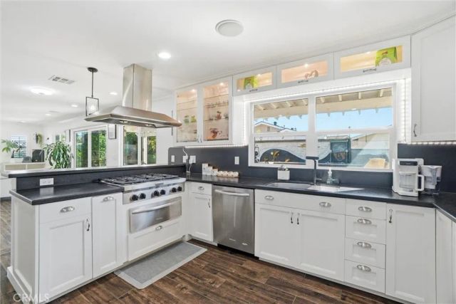 5382 Laverne, Westminster, CA 92683