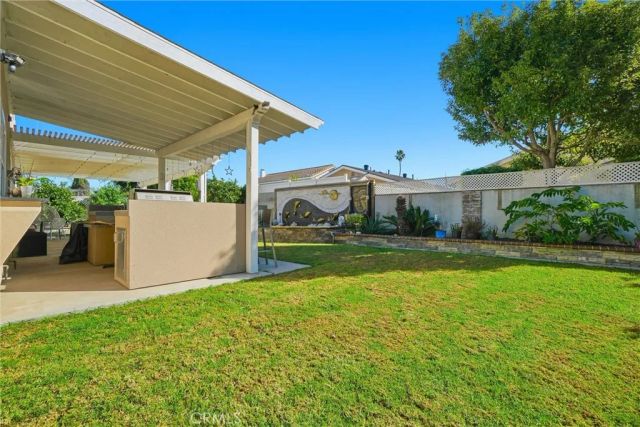 5382 Laverne, Westminster, CA 92683