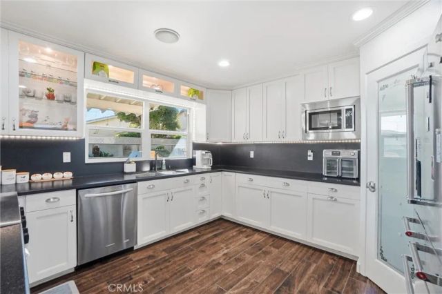 5382 Laverne, Westminster, CA 92683