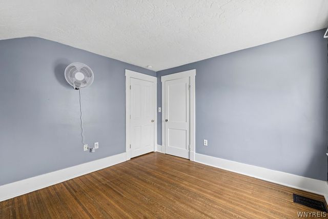 633 Locust Street, Lockport City, NY 14094