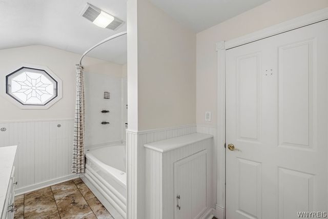 633 Locust Street, Lockport City, NY 14094