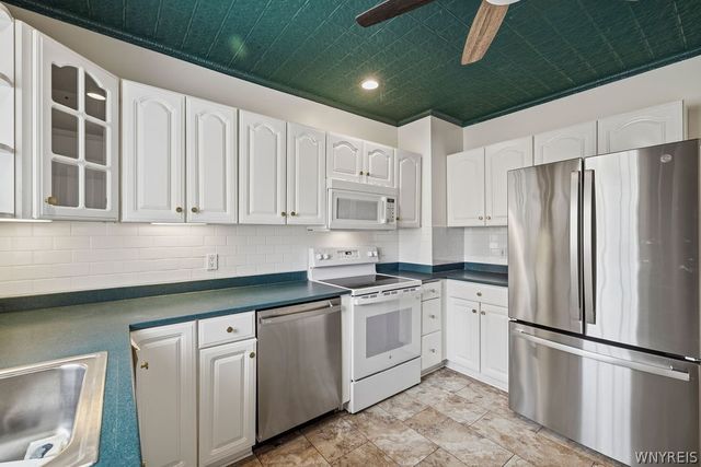 633 Locust Street, Lockport City, NY 14094