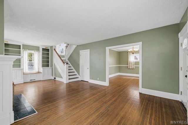 633 Locust Street, Lockport City, NY 14094