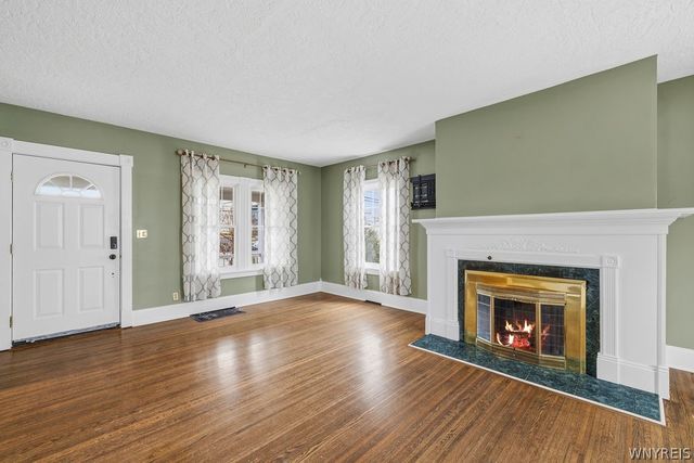 633 Locust Street, Lockport City, NY 14094