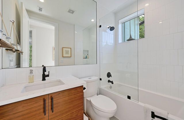 505 Krebs LN A, Austin, TX 78704