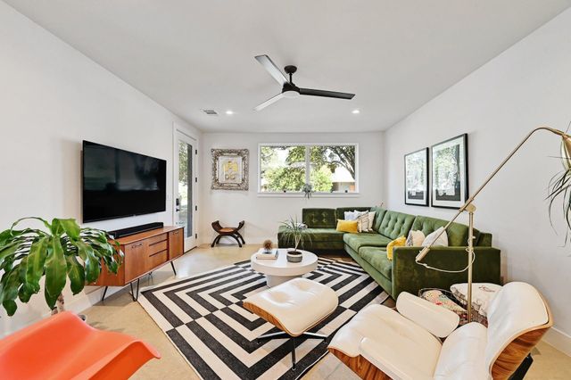 505 Krebs LN A, Austin, TX 78704