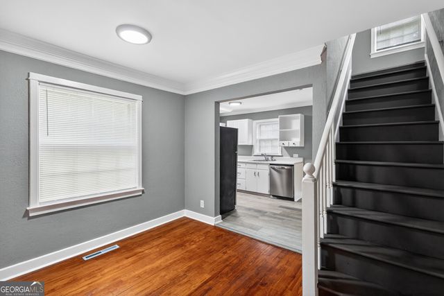 1093 Enota Avenue NE, Gainesville, GA 30501