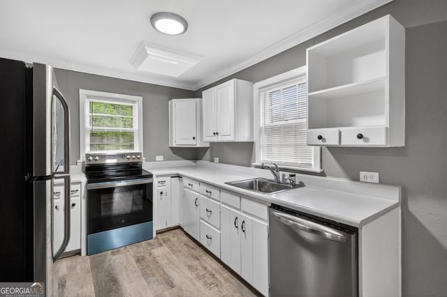 1093 Enota Avenue NE, Gainesville, GA 30501