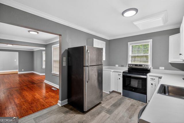 1093 Enota Avenue NE, Gainesville, GA 30501