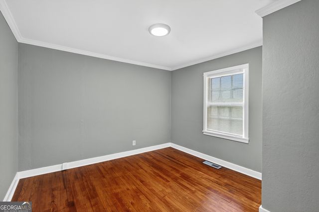 1093 Enota Avenue NE, Gainesville, GA 30501