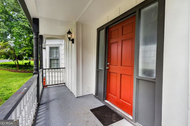 1093 Enota Avenue NE, Gainesville, GA 30501