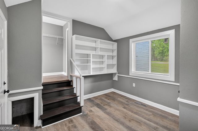 1093 Enota Avenue NE, Gainesville, GA 30501