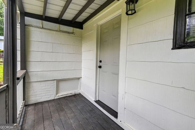 1093 Enota Avenue NE, Gainesville, GA 30501